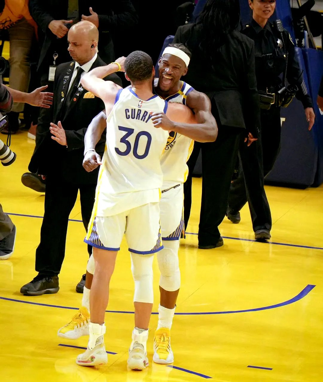 关于里程碑夜勒沃库森外线爆发,NBA季后赛今夜刷纪录,球迷炸锅,年轻球员得到机会的信息 关于里程碑夜勒沃库森外线爆发,NBA季后赛今夜刷纪录,球迷炸锅,年轻球员得到机会的信息