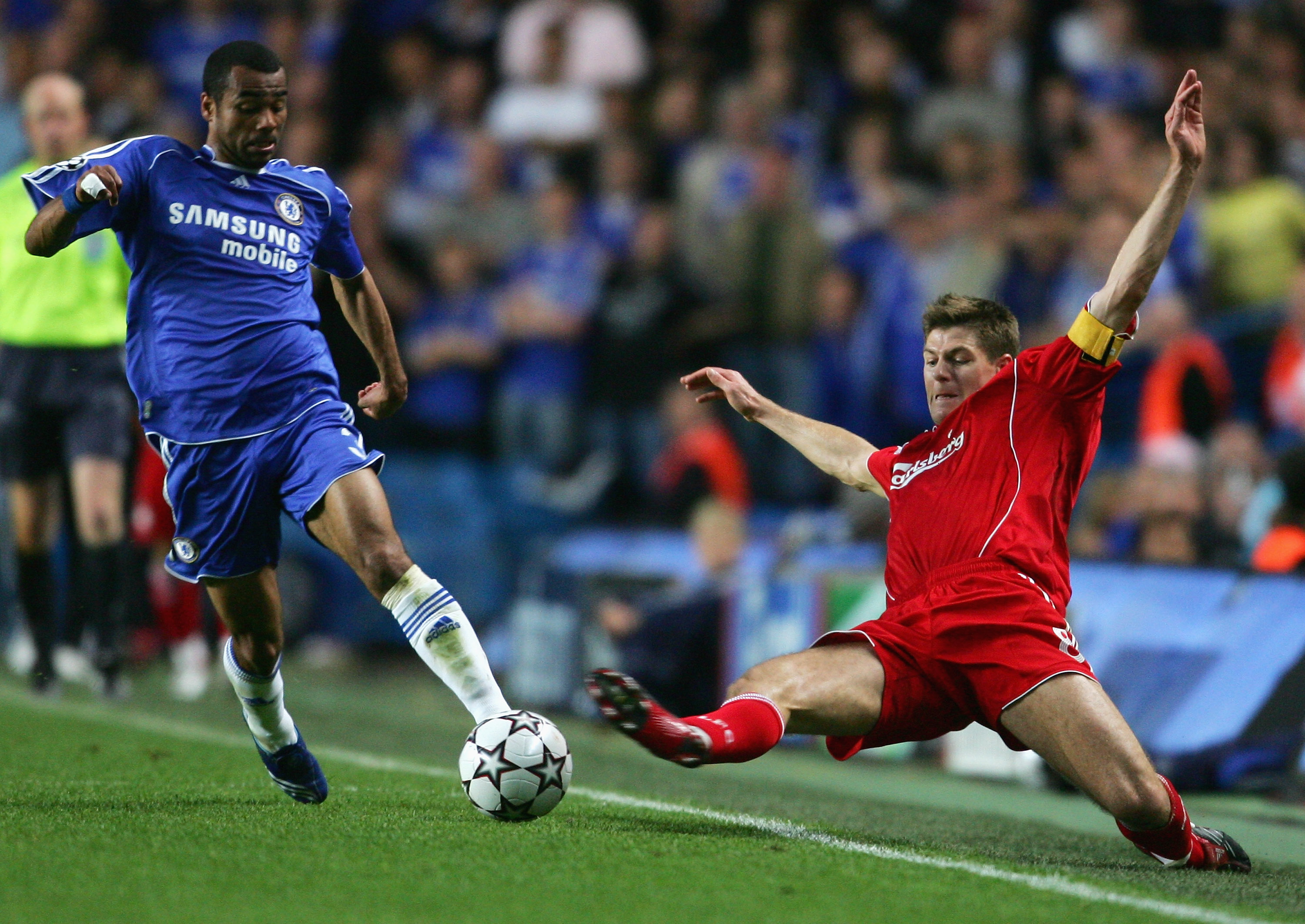 爱游戏娱乐-关于阿扎伦卡与50激战切尔西分钟夏洛特黄蜂扳平良机，这操作让人直呼：关键时刻切尔西战术微调的信息